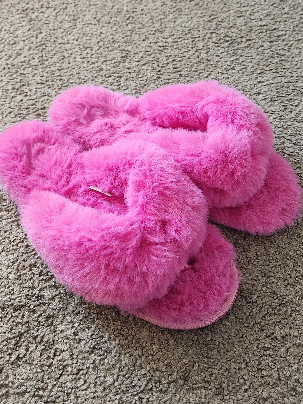 Kohl's Hot Pink Fuzzy Slide Slippers for Women